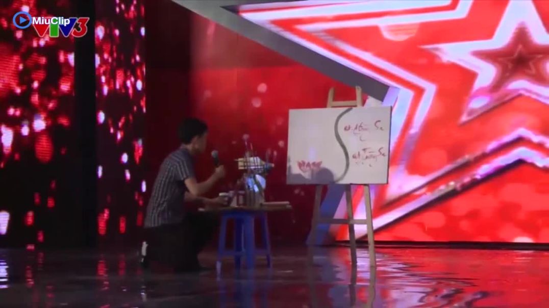 Vietnam's Got Talent 2014 - Nghệ thuật ánh sáng - Bùi Văn Tự