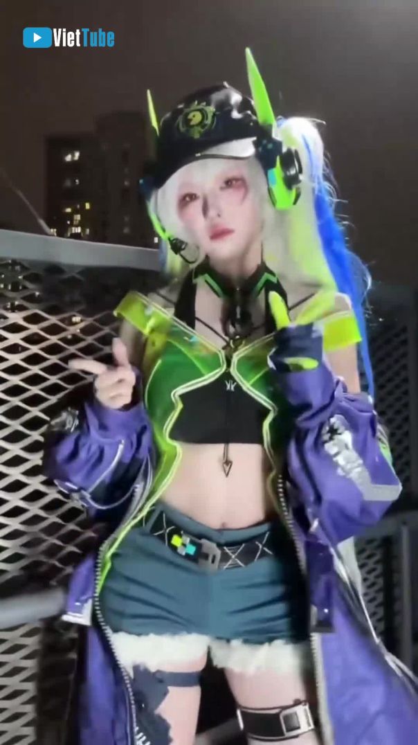 Gái xinh cosplay - Coser / Xbizaiovo