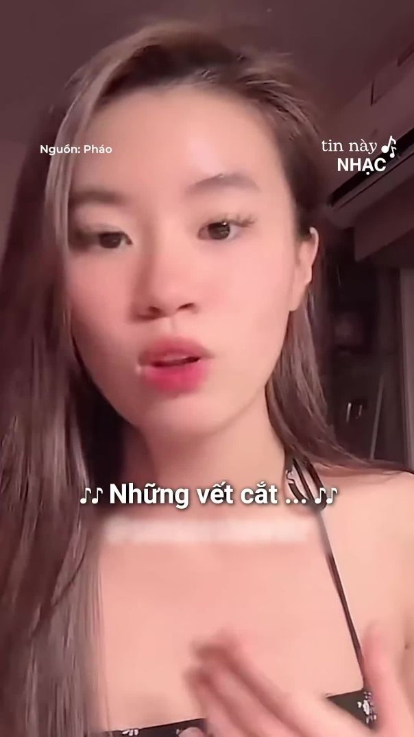 Khi Pháo hát nhạc của tlinh, xin lỗi rối rít vì lỡ phá luôn hit của đàn chị