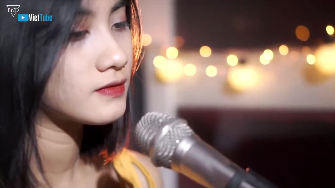 ⁣Đừng Vì Em Mà Khóc (Acoustic Cover) - Hà My